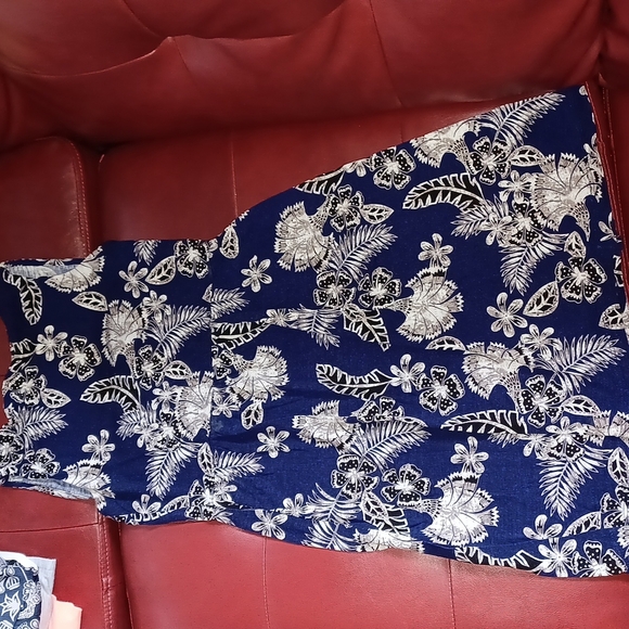 Joe Fresh Navy Blue & Cream Floral Dress - Picture 1 of 3